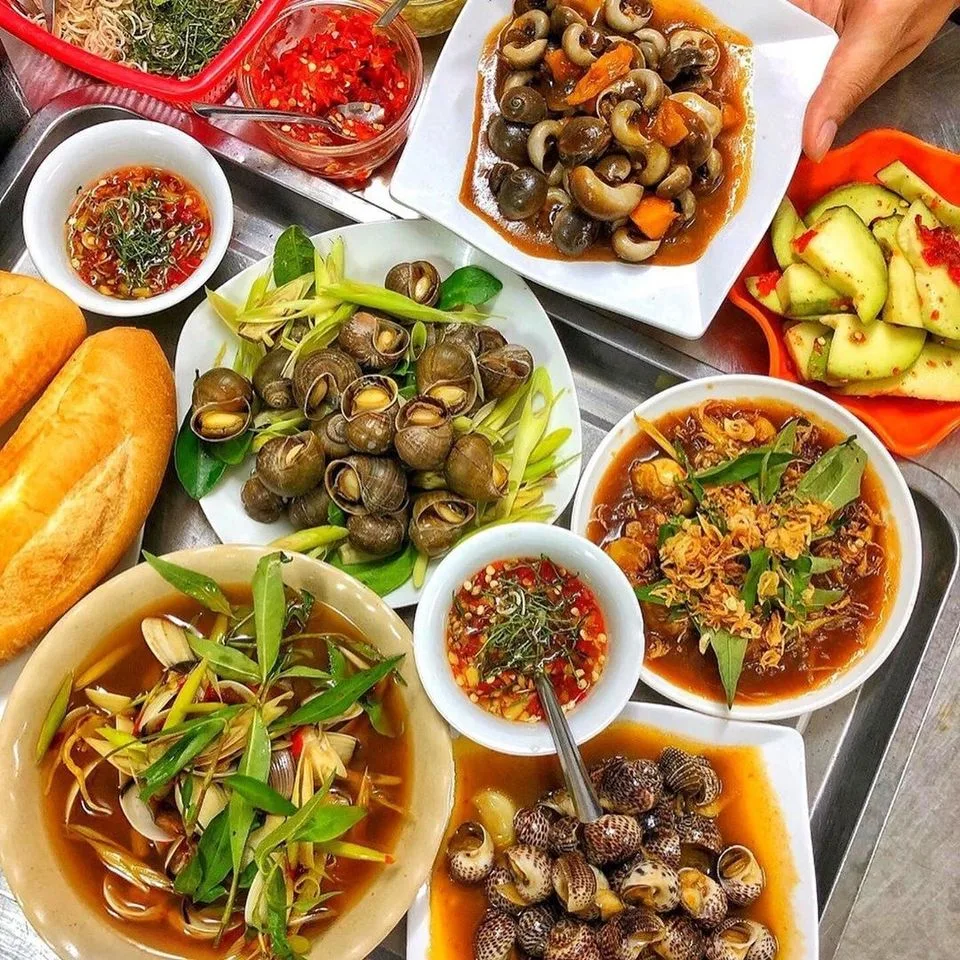 Một Đêm Xuyên Suốt Cùng Hết Sảy Ốc Nguyễn Hữu Thọ: Phục Vụ Đến 4h Sáng Có Gì Hot?